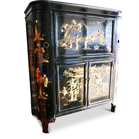 Vintage Asian Style Black Lacquered Bar/Cabinet