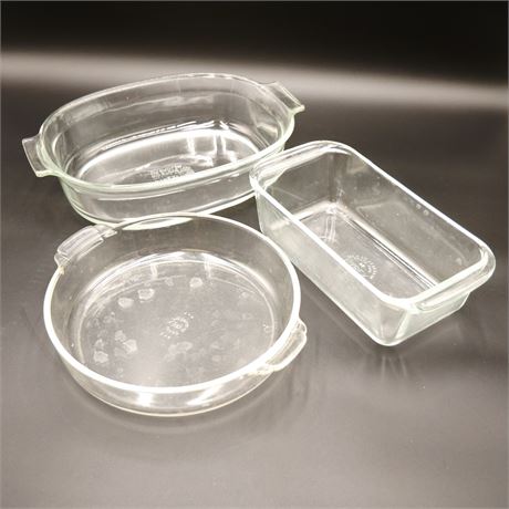 Pyrex Clear Glass Bakeware (Total of 3)