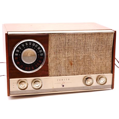 Zenith MJ1035 Stereophonic AM/FM Radio