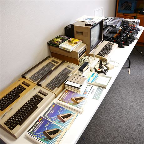 MASSIVE Vintage Commodore 64 & Atari 2600 VCS Electronics Lot