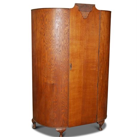 Large Vintage Art-Deco Oak Wardrobe