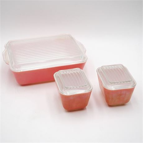 Pyrex Pink Refrigerator Dishes w/Ribbed Lids (Set of 3)