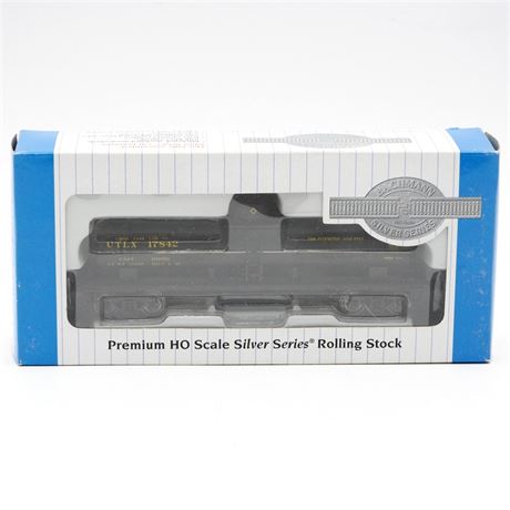 Bachmann HO Scale “Silver Series” UTLX Track Cleaning Car