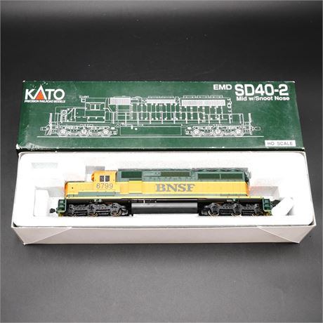 Kato HO Scale EMD SD40-2 Mid w/ Snoot Nose Engine