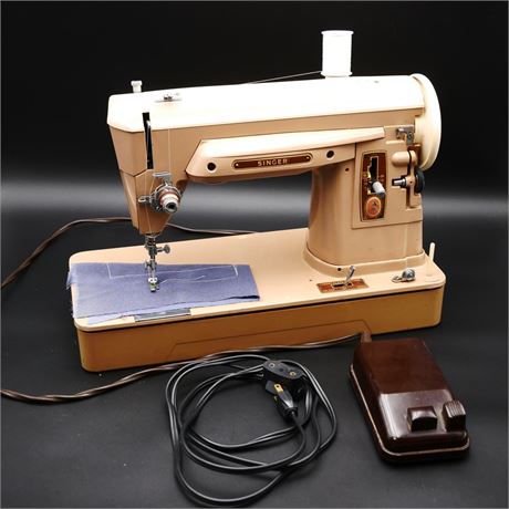 Singer 404 Slant-O-Matic Slant Needle Sewing Machine